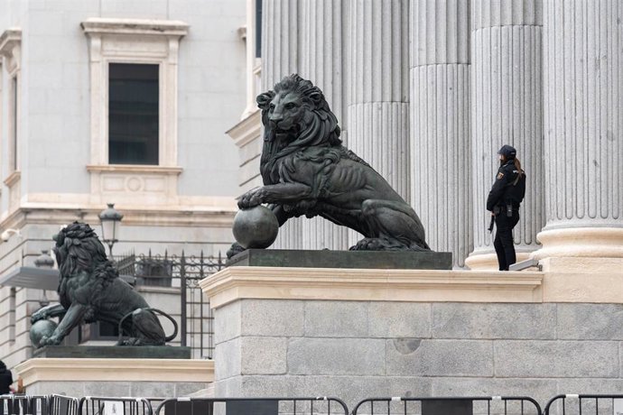 Archivo - Leones del Congreso de los Diputados 