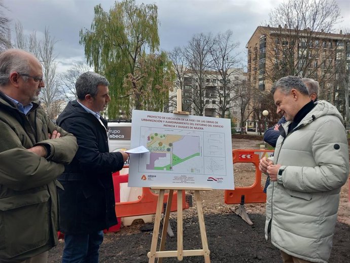 Visita obras entorno edificio Patricia
