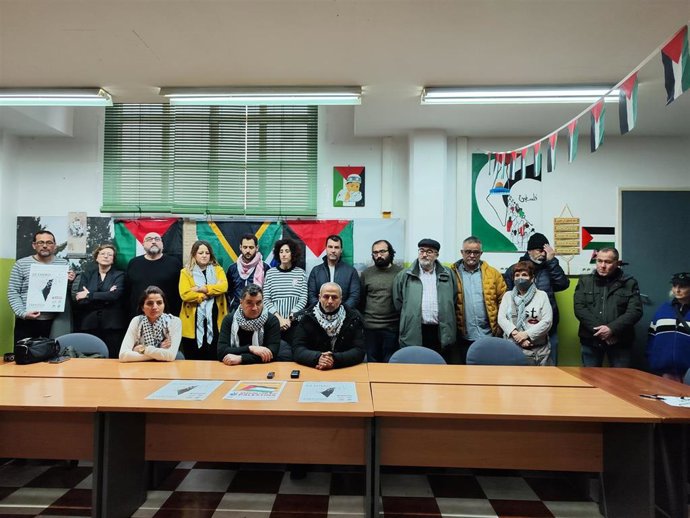 Casa Palestina de Zaragoza y los representantes de las organizaciones que apoyan la manifestación