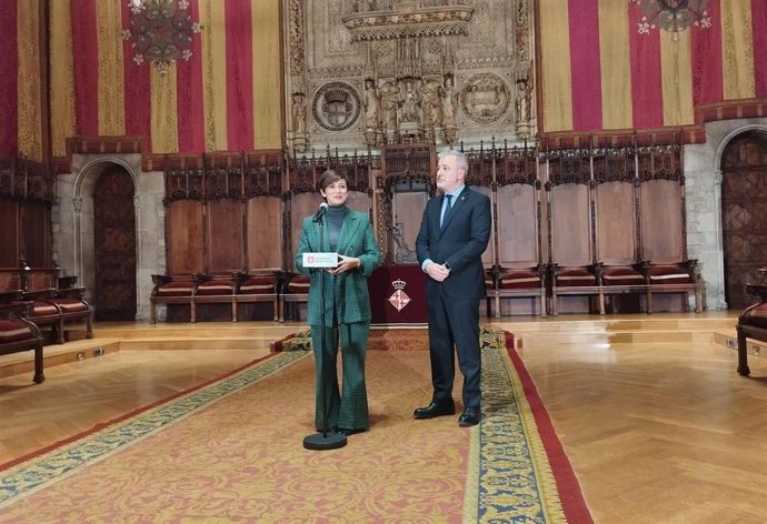 La ministra de Vivienda y Agenda Urbana, Isabel Rodríguez, se reúne con el alcalde de Barcelona, Jaume Collboni, tras participar ambos en el acto de presentación del proyecto ganador del Congreso Mundial de la Arquitectura UIA de Barcelona 2026