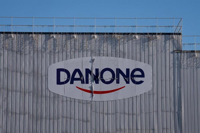 Fachada de la fábrica de Danone España, a 12 de enero de 2024, en Parets del Valls