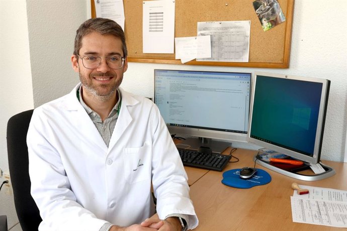 El doctor Santiago Ortiz