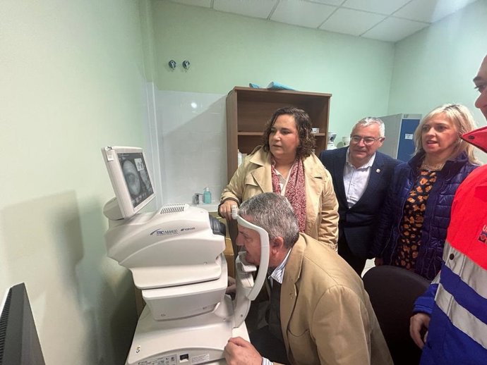 Junta instala un retinógrafo en el centro de Salud de Garrucha que dará servicio a tres municipios