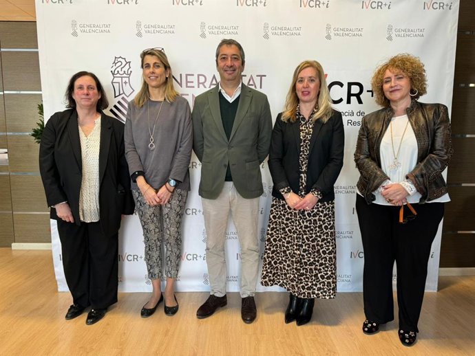 Vicente Barrera visita el IVCR+i