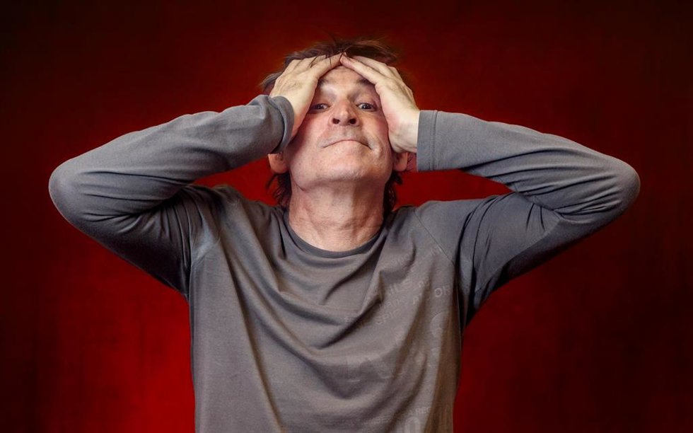 El cantautor y actor, Albert Pla, posa para Europa Press, a 17 de enero de 2024, en Madrid (España). 