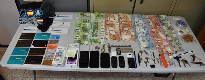 Material intervingut procedent dels robatoris