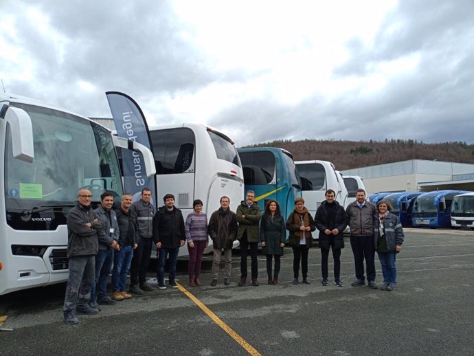 Imagen de los participantes en la visita a Sunsundegui