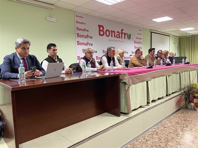 Asamblea de la Plataforma en Defensa de los Regadíos del Condado de Huelva.