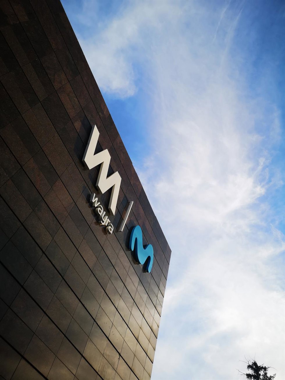 Archivo - Sede de Wayra en Chile