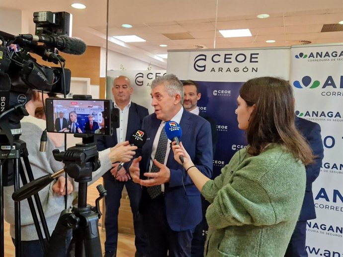 El consejero de Agricultura, Ganadería y Alimentación del Gobierno de Aragón, Ángel Samper.