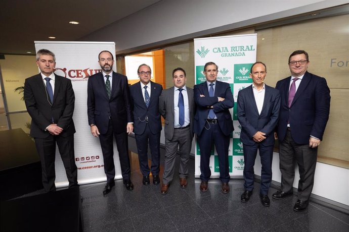 Jesús García Puertas, Ignacio Elola Zaragüeta, Pablo Lara, Juan Antonio García Guerrero, Eduardo Valverde Granados, Enrique Colilles y Fernando Seco en la jornada de Cesur en Granada