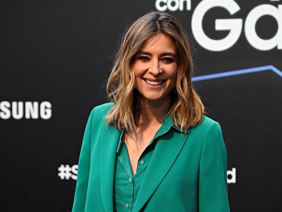 Sandra Barneda posa durante el photocall de 'Samsung', a 17 de enero de 2024, en Madrid (España). Samsung presenta su primer lanzamiento de este año con rostros conocidos.