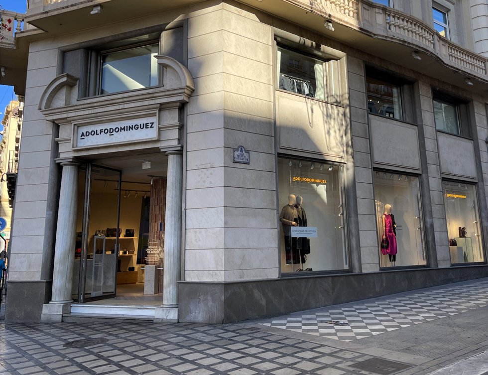 Nueva tienda de Adolfo Domínguez en Granada