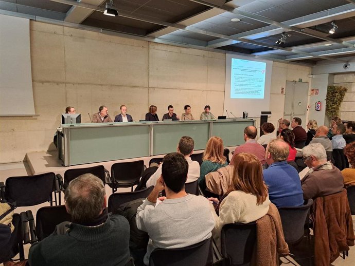 Reuniones informativas con centros educativos que imparten FP para informar sobre la inclusión al sistema de la Seguridad Social de los alumnos en prácticas formativas.