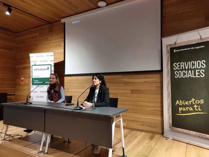 Una jornada de entidades sociales, que se ha desarrollado en el 'Espacio Lagares', bajo el título 'Entidades sociales, empleo y colectivos vulnerables', promovida por el Ayuntamiento de Logroño y Asprodema