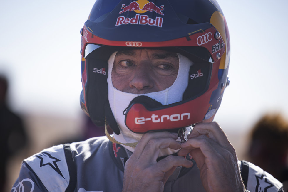 SAINZ Carlos (spa), Team Audi Sport, Audi RS Q E-Tron E2, FIA Ultimate, FIA W2RC, portrait during the Stage 10 of the Dakar 2024 on January 17, 2024 around Al Ula, Saudi Arabia - Photo Julien Delfosse / DPPI