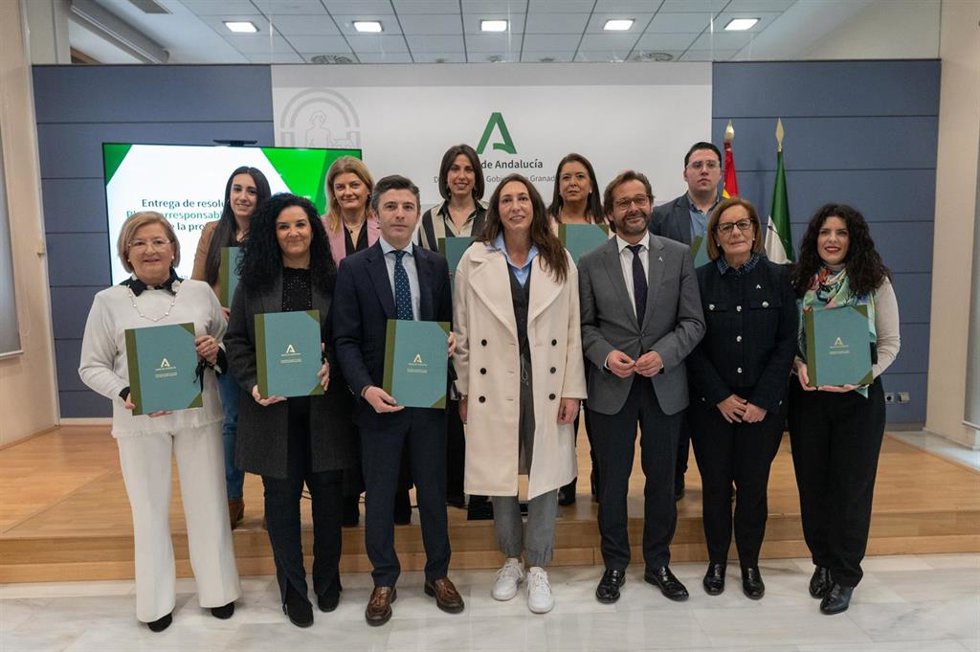 La Junta destina 3,2 millones a programas de conciliación de ocho entidades locales de Granada.