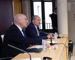 El alcalde de Valladolid, Jesús Julio Carnero, junto al concejal de Salud Pública y Seguridad Ciudadana, Alberto Cuadrado.