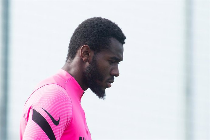 Archivo - Joris Gnagnon in action during training of Sevilla Futbol Club at Jose Ramon Cisneros Palacios Sport City on February 20, 2021 in Sevilla, Spain.