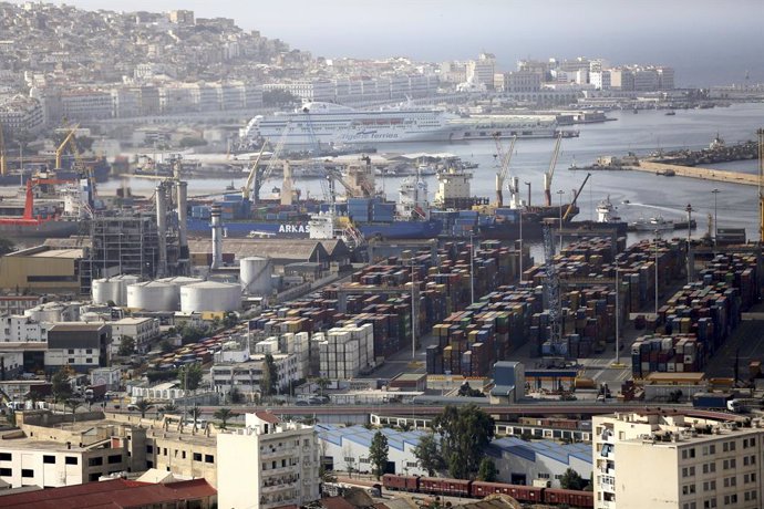 Archivo - ALGIERS, July 16, 2023  -- This photo taken on July 10, 2023 shows a view of the Port of Algiers in Algiers, captial of Algeria.