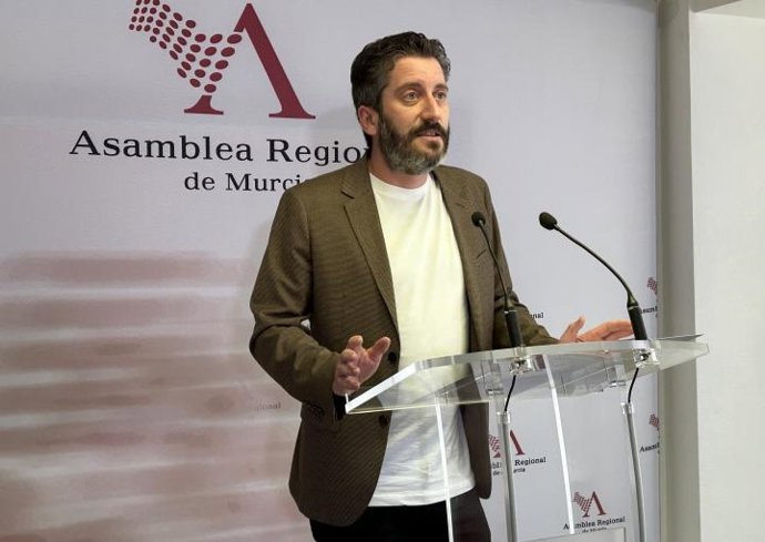 El diputado de Podemos, Víctor Egío