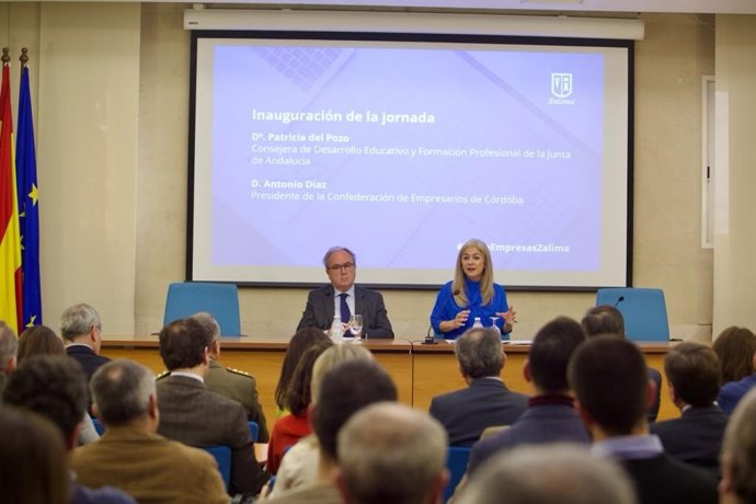 Patricia del Pozo interviene, junto a Antonio Díaz, en la inauguración en Zalima del V Foro Empresas FP Dual.