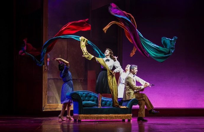 'El Tiempo Entre Costuras, El Musical' Cierra Su Gira En El Teatro La Latina, En Madrid