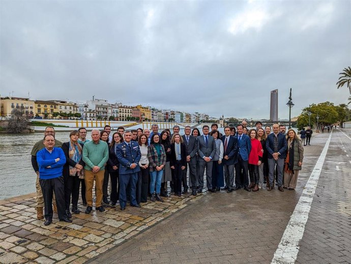 Pimentel preside un encuentro preparatorio de la Presidencia Espacial Europea que ostentará Sevilla desde el 2 de febrero.