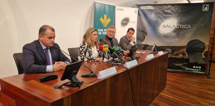 La consejera de Educación, Ciencia y Universidades, Claudia Pérez, en la firma del convenio