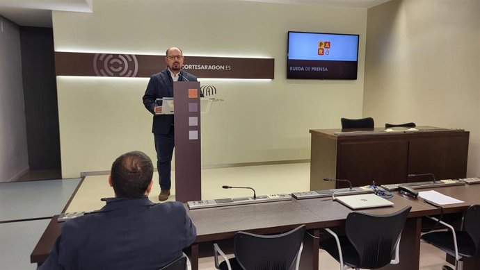 El portavoz en las Cortes de Aragón de la Agrupación Parlamentaria PAR-Grupo Mixto, Alberto Izquierdo