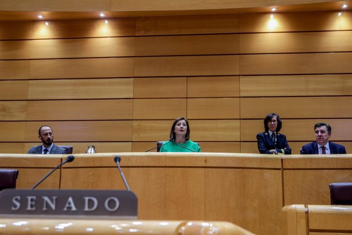 La presidenta del Congreso, Francina Armengol, durante un pleno extraordinario del Congreso de los Diputados en el Palacio del Senado, a 16 de enero de 2024, en Madrid (España). 
