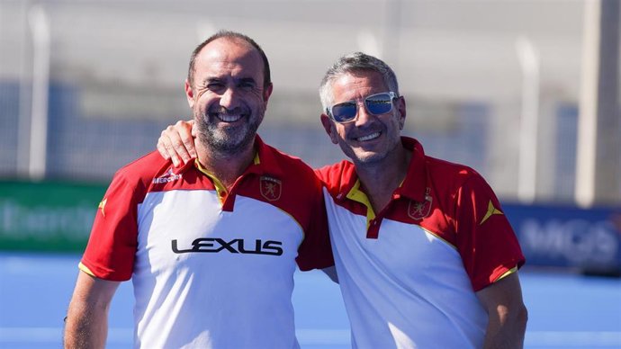 Archivo - Carlos García Cuenca (dcha) junto a Eduardo Aguilar (izda)