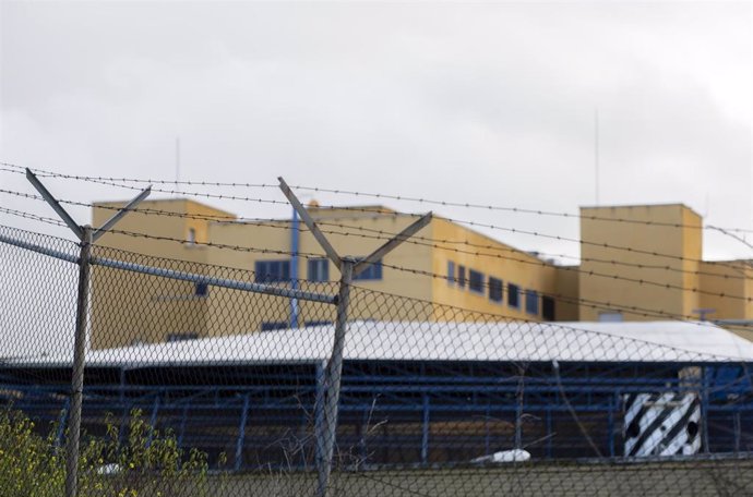 Vallado del Centro de Internamiento de Extranjeros (CIE) de Aluche, en Madrid