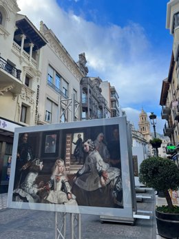 Instalación de la exposición 'El Museo del Prado en Jaén' en la calle Bernabé Soriano.