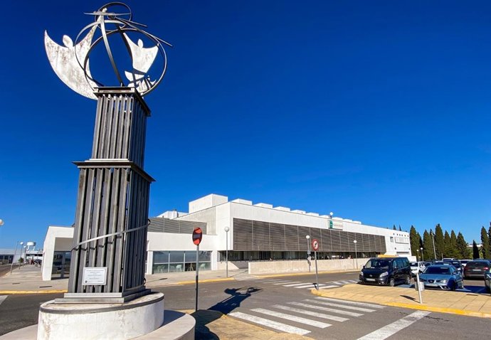 Archivo - El Hospital de Montilla es uno de los centros de los que dependen los profesionales de la antigua Agencia Sanitaria del Alto Guadalquivir.