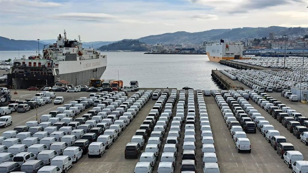 Iberdrola suministrará energía renovable a los buques atracados en el Puerto de Vigo para reducir sus emisiones.
