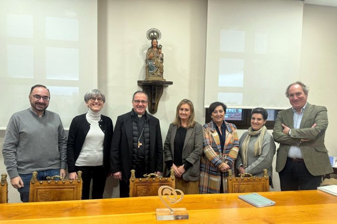 El obispo de La Rioja se reúne con representantes de la Junta Directiva de Escuelas Católicas La Rioja