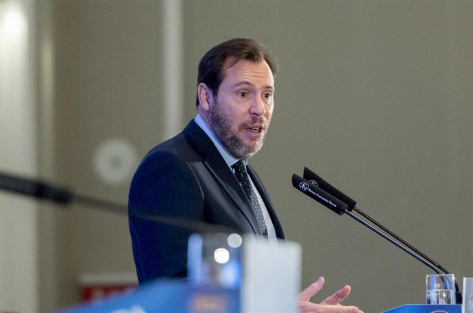 El ministro de Transportes y Movilidad Sostenible, Óscar Puente.