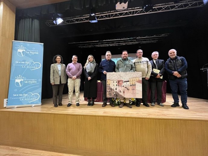 Participantes en la mesa redonda 'Diferentes miradas de la tragedia', organizada por el Ayuntamiento de La Algaba para recordar el hundimiento del Puente Rodríguez de la Borbolla.