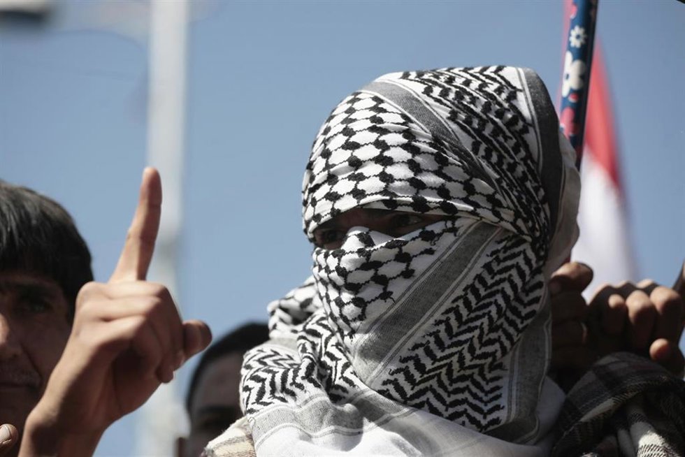 Manifestación hutí en Saná en solidaridad con la causa palestina 