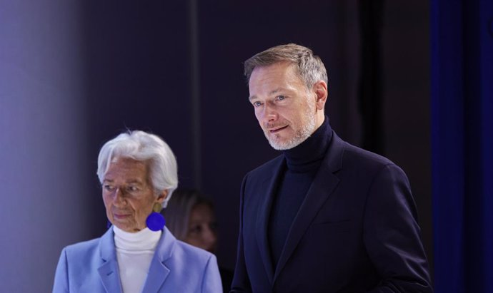 19 January 2024, Switzerland, Davos: German Minister of Finance Christian Lindner nd President of the European Central Bank Christine Lagarde take part in an event at the World Economic Forum (WEF). Photo: Hannes P. Albert/dpa