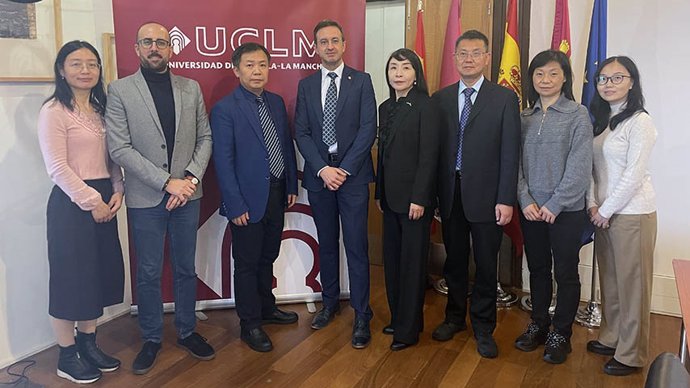 Recepción de una delegación de la provincia china de Jiangxi en el Campus de la UCLM en Toledo.