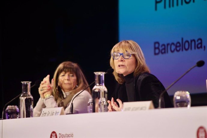 La presidenta de la Diputación de Barcelona, Lluïsa Moret, en la inauguración del ciclo de seminarios Josep Maria Esquerda.