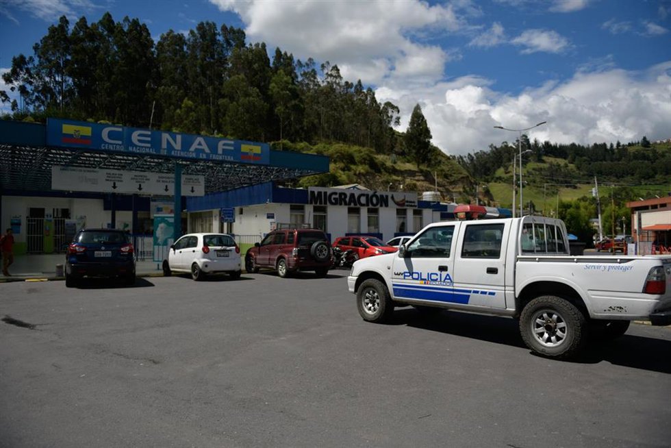Frontera entre Colombia y Ecuador en medio de un conflicto armado interno mientras la narcoviolencia se extiende por todo el país.