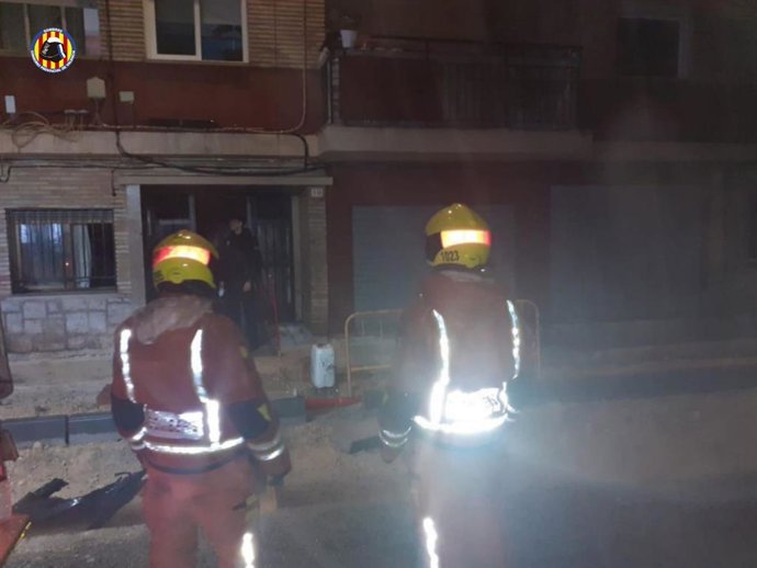 Muere una menor y nueve personas resultan heridas en un incendio en una vivienda en Gandia (Valencia)