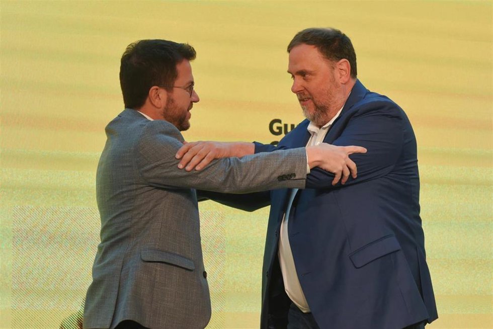 Aragons y Junqueras durante el Consell Nacional