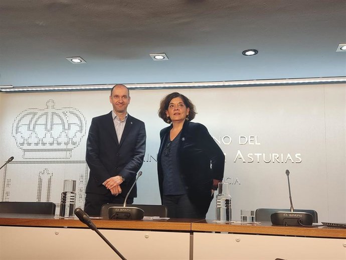 Pablo García y Concepción Saavedra presentan el borrador