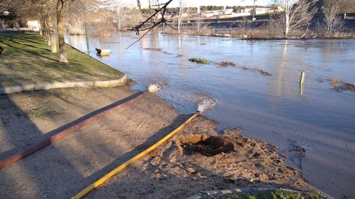 La provincia de Valladolid registra desbordamientos en algunos de sus ríos causando inundaciones en Fresno el Viejo, Olmos de Esgueva, Castrejón de Trabancos, Medina del Campo y Rueda
