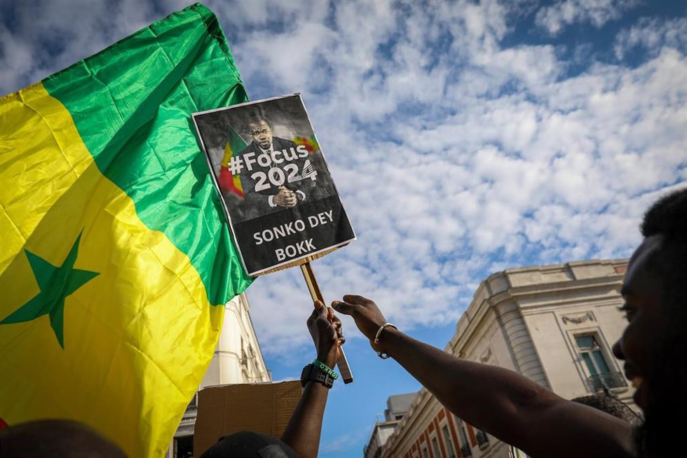 Archivo - Protesta en apoyo del líder opositor senegalés, Ousmane Sonko.