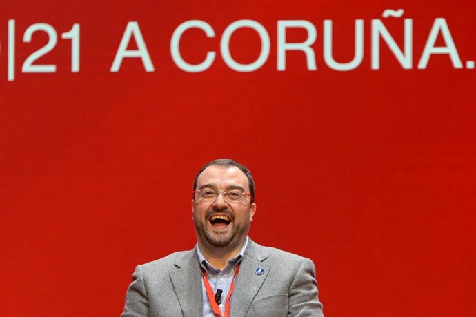 El presidente del Principado de Asturias, Adrián Barbón, durante la convención política del PSOE, a 20 de enero de 2024, en A Coruña, Galicia (España). El PSOE celebra durante el fin de semana su Convención Política bajo el lema Impulso de país. Duran